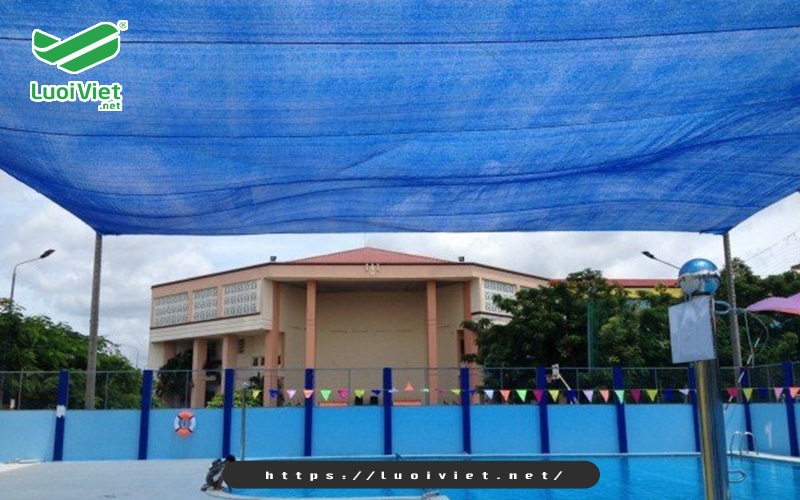 su-dung-luoi-che-nang-cho-be-boi